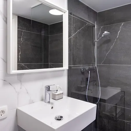 Rhino Apartament